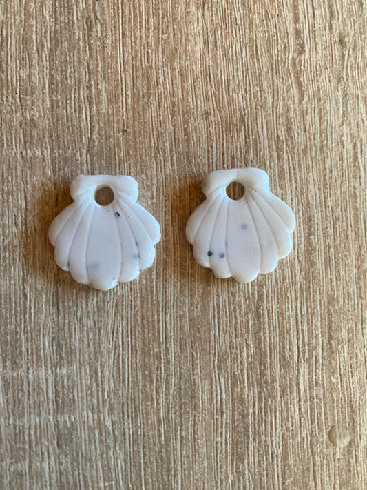 Pampilles coquillages blanc paillettés